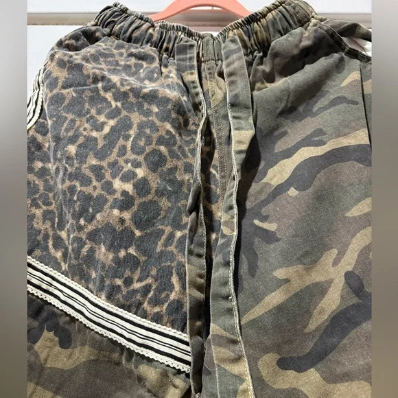 POL Camo Green and Animal Print Elastic Waist Pants - Picture 3 of 7
